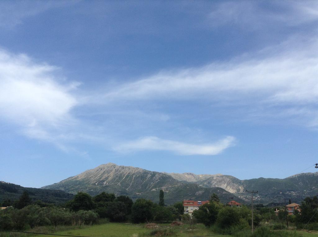 Michalis Place Apartments Василики Номер фото